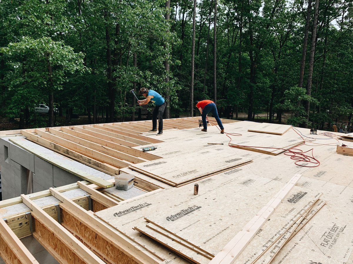 framing the roof on a modern cabin in nw arkansas